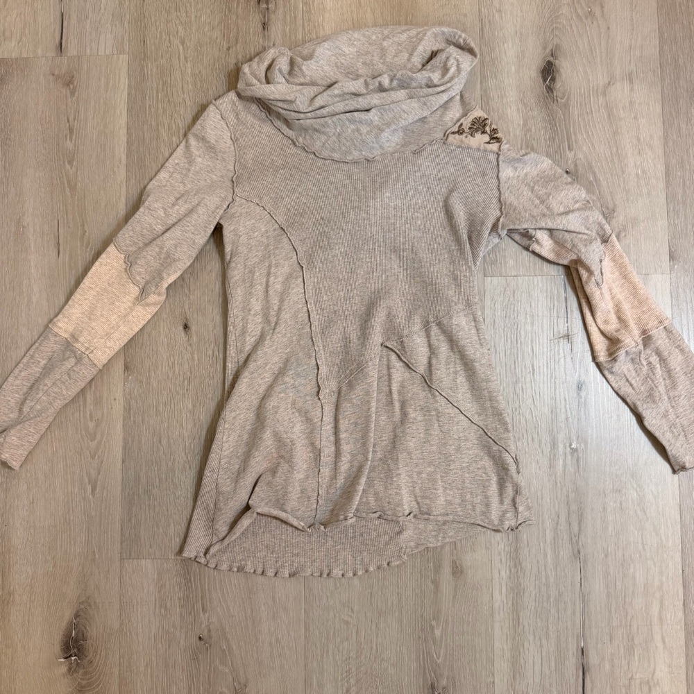 Rare Vintage Anthropologie TINY “Pieces of Fall” Patchwork Thermal Top